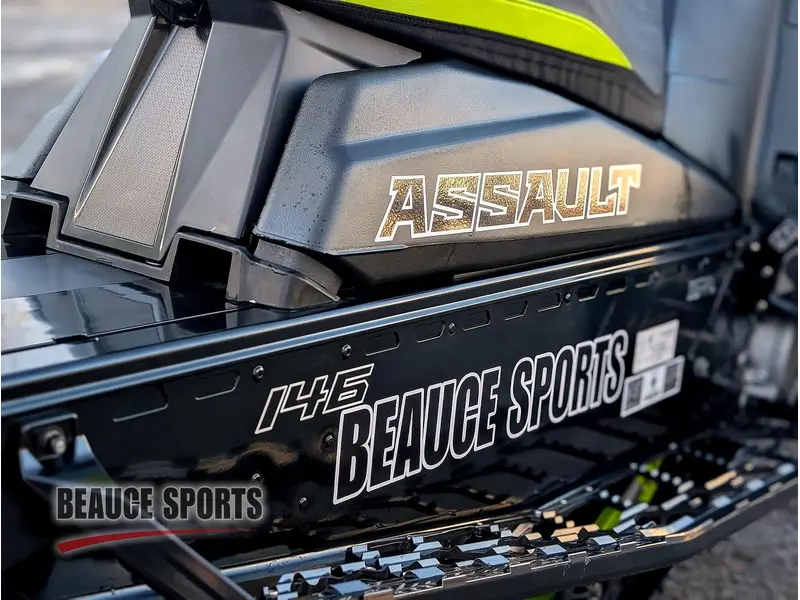 Polaris SNO-26 9R SB ASSAULT 146 SWITCHBACK 900CC DÉMO AVEC CLOUS 2026