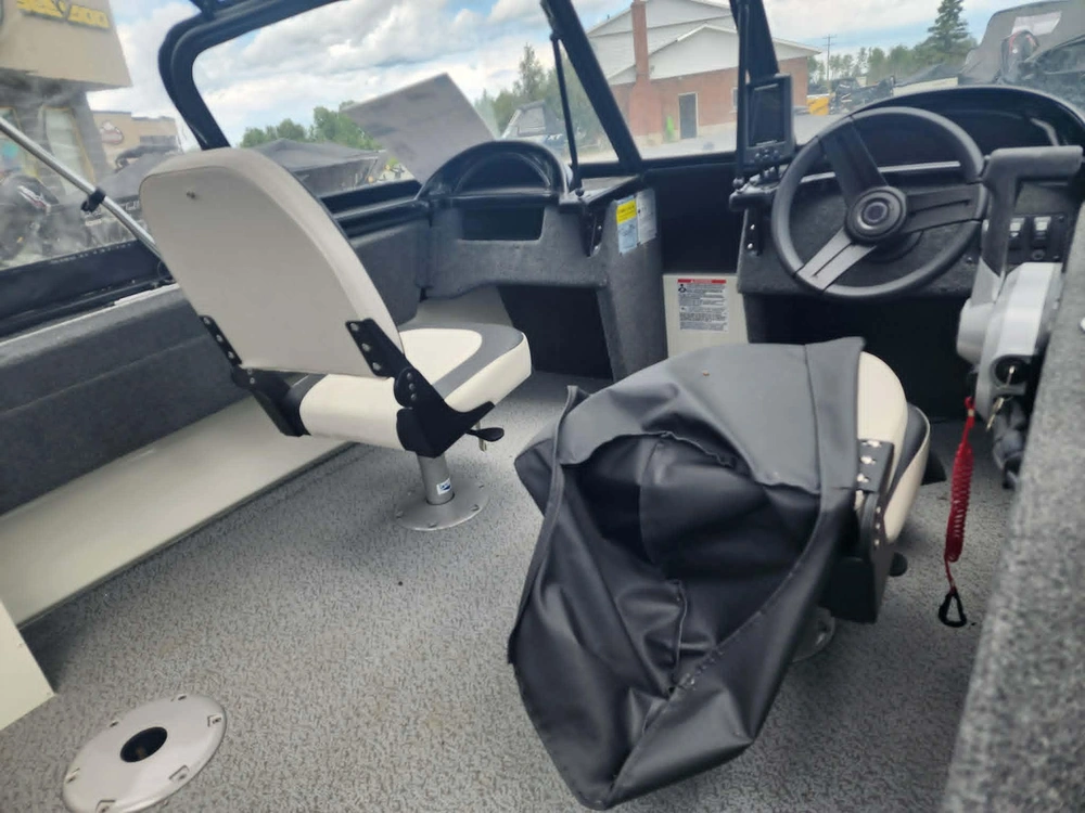 2026 Legend Boats R15 alt