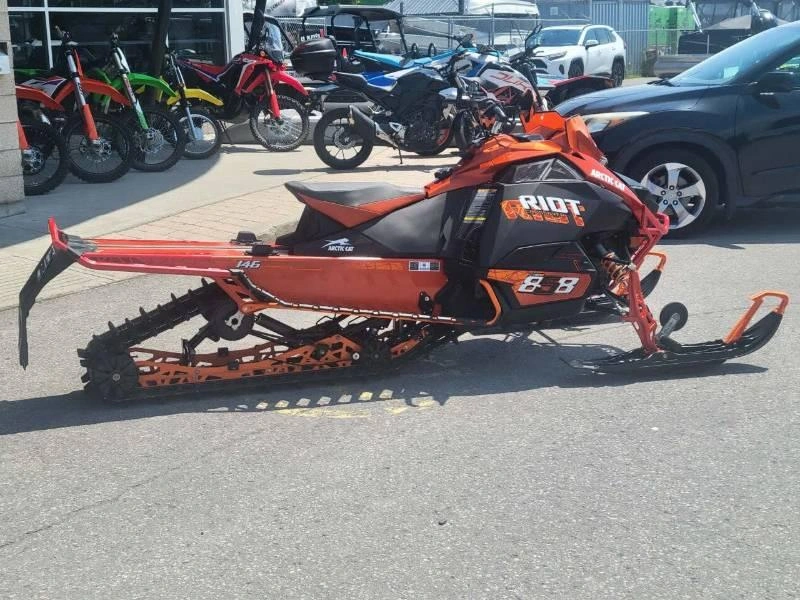 2025 Arctic Cat Riot 858 Orange alt