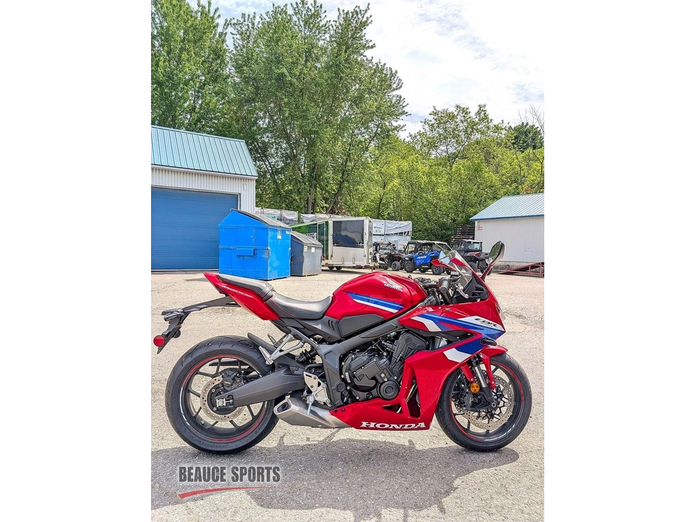 Honda Cbr650ract 🎯 Moto Sport 4 Cylindres Polyvalente Facile R7 Rs660 Gsx8r Performance Route 🟢 2026 alt