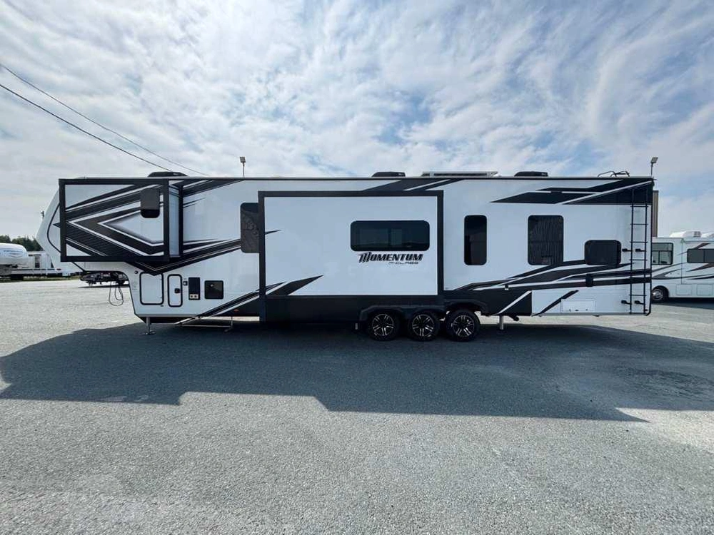 Grand Design Momentum 395ms 2025 alt