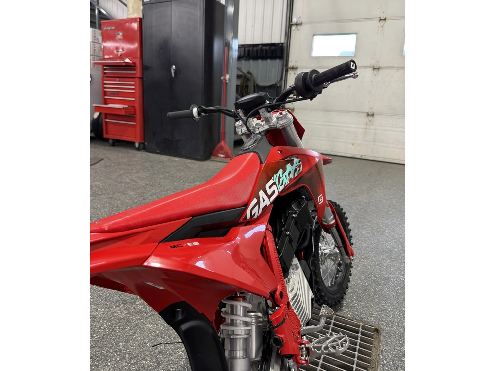2027 Gasgas Mc-e 5 alt