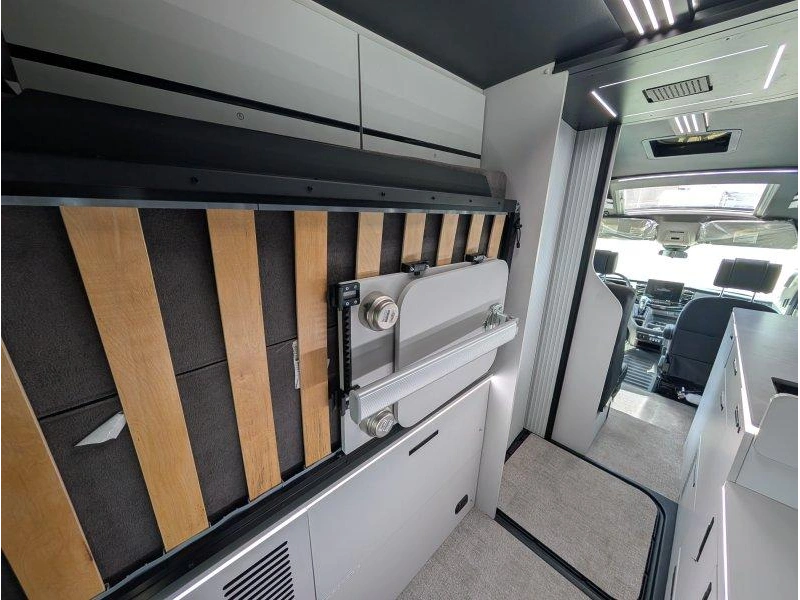 Grand Design Lineage Lvt1 2027 alt