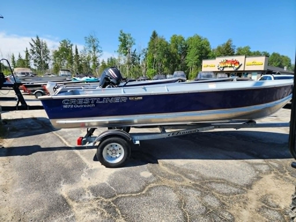 2026 Crestliner 1672 Outreach alt