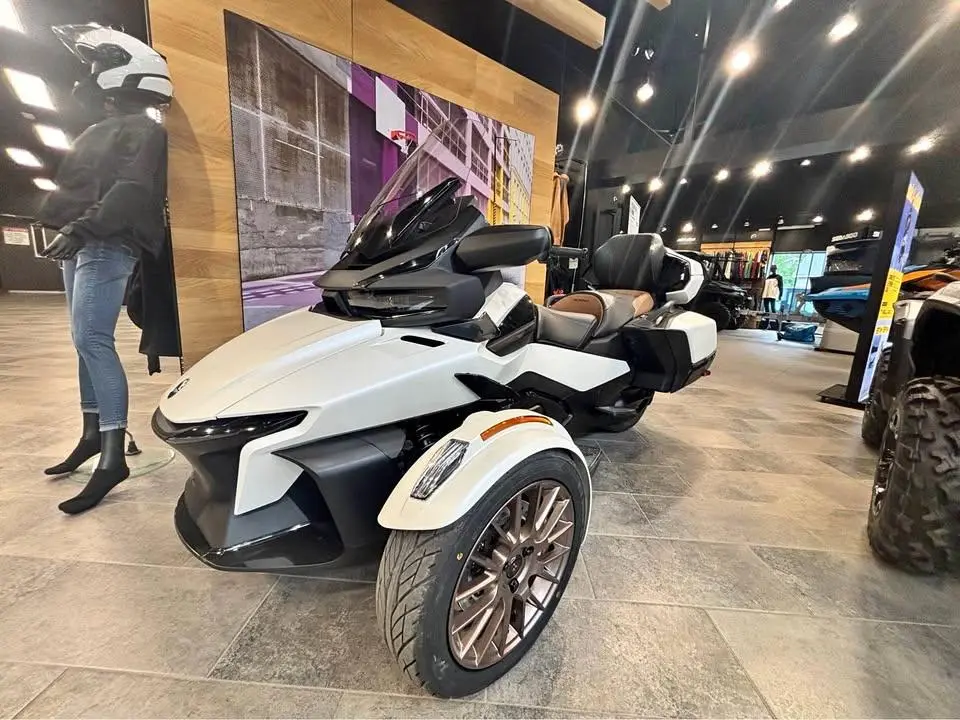 Can-Am Spyder RT Sea-to-Sky SE6 2024