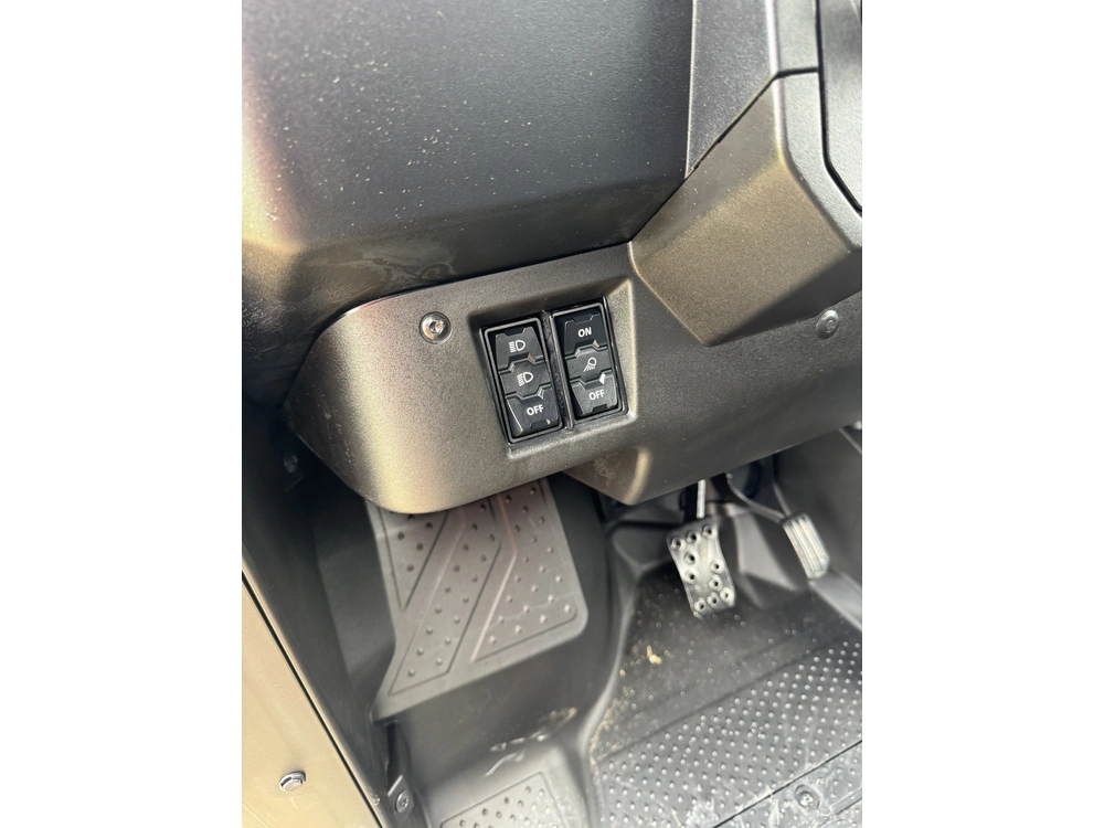 2026 Honda Pioneer 1000-5p Dlx, Red alt