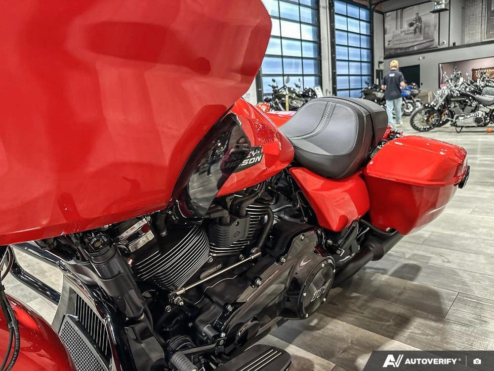 2026 Harley-davidson Road Glide alt