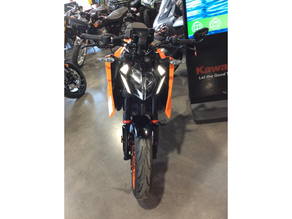 Ktm 390 Duke 2024 alt