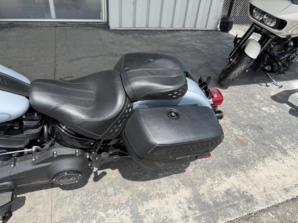 2024 Harley-davidson Flhcs - Heritage Classic *new Bike. Clearance Price.* alt