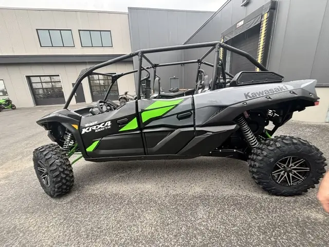 2027 Kawasaki TERYX KRX4 1000 TR TERYX KRX4 1000 TRAIL 4 PLACES KRX