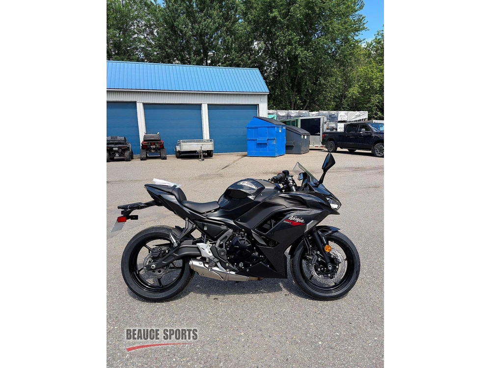 Kawasaki Ninja 650 Noir 🎯 Versatile Sport Motorcycle R7 Cbr650r Gsx-8r Comfort Daily Performance 🟢 2026 alt