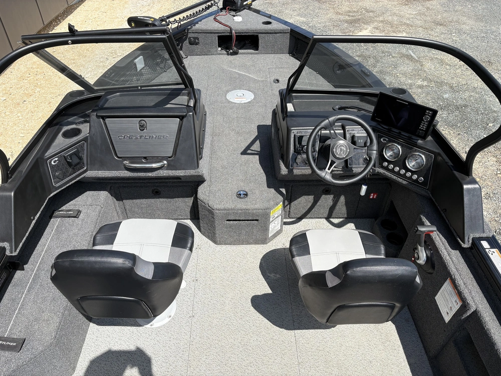 2026 Crestliner 1750 Fish Hawk Wt Jumpseat Black alt