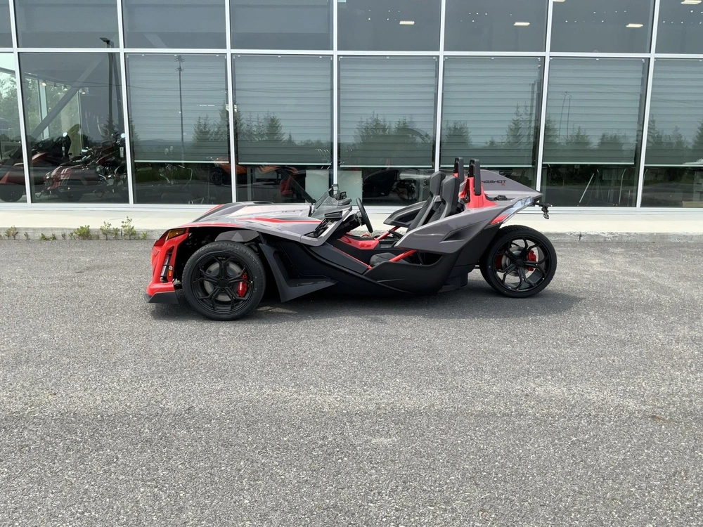 Slingshot R - Autodrive 2026 alt