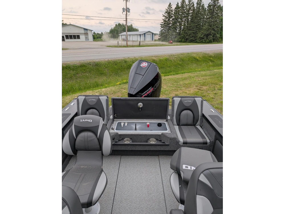 2026 Lund Boat Co 1975 Pro V Sport alt