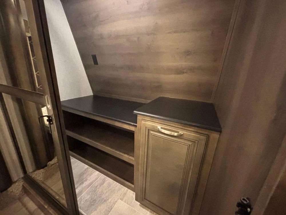Keystone Rv Montana 3120rl 2019 alt