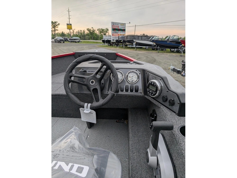 2026 Lund Boat Co 1650 Rebel Xl Ss alt