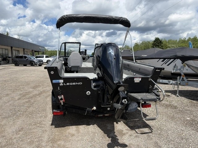 2017 Legend Boats 18 Xtr alt