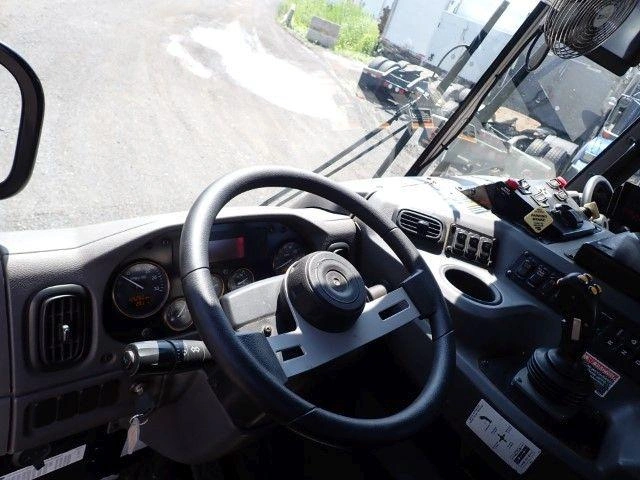 2020 Peterbilt 520
