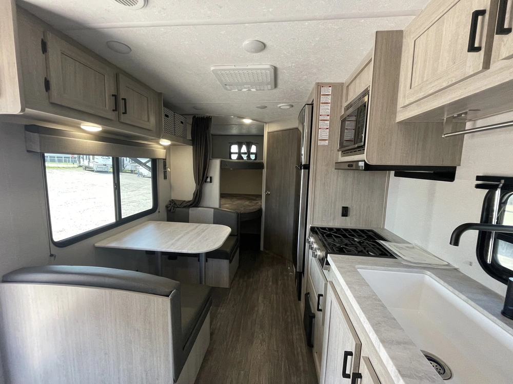 Forest River Aurora 21 Bh 2025 alt