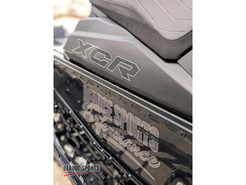 2026 Polaris SNO-26 9R INDY XCR 137 🎯 Motoneige Performance Trail Cloutée MINT Garantie Écran 7S Suspension Pro Prête Saison 🟢