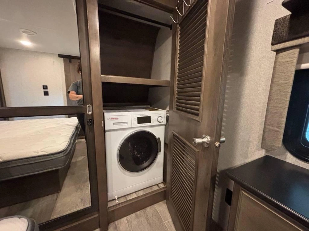 Keystone Rv Montana 3120rl 2019 alt