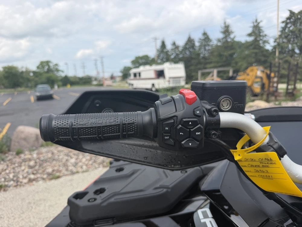 2026 Cfmoto Cforce 1000 Touring alt