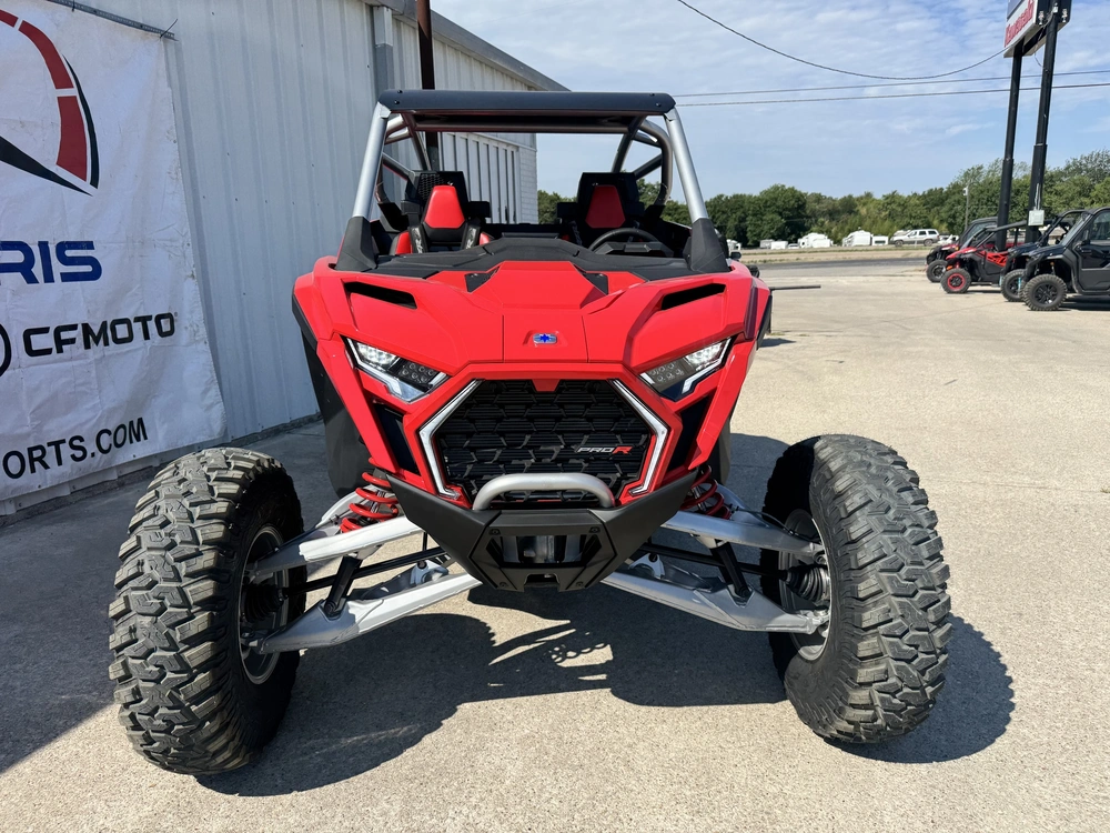 2026 Polaris Rzr Pro R Ultimate alt