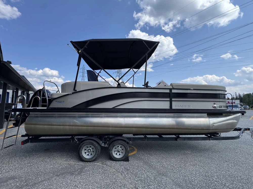 2022 Harris Sunliner 230 alt