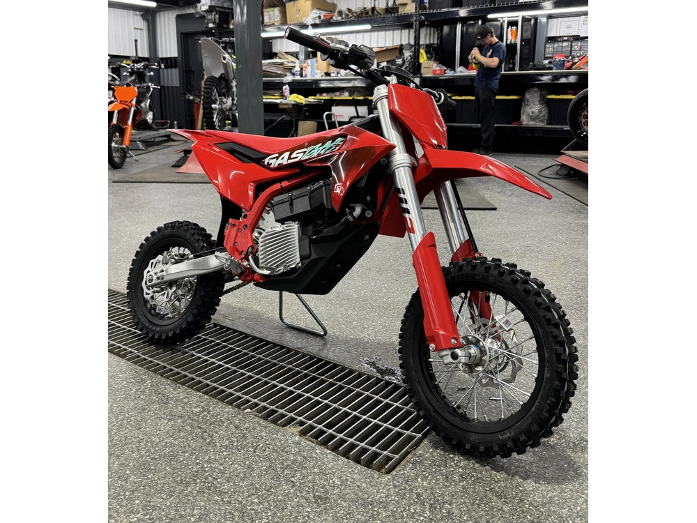 2027 Gasgas Mc-e 5 alt