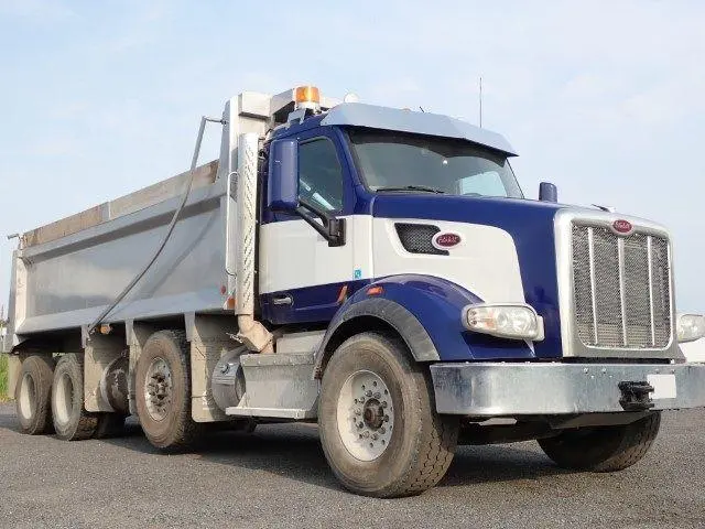 Peterbilt 567 2016