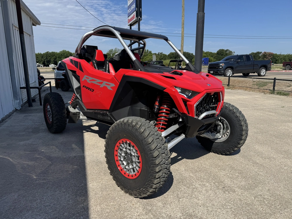 2026 Polaris Rzr Pro R Ultimate alt
