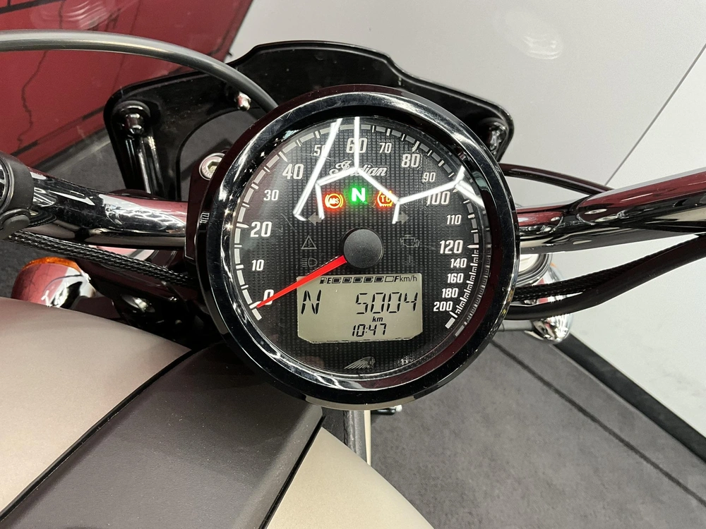 2025 Indian Motorcycle Scout Limited alt
