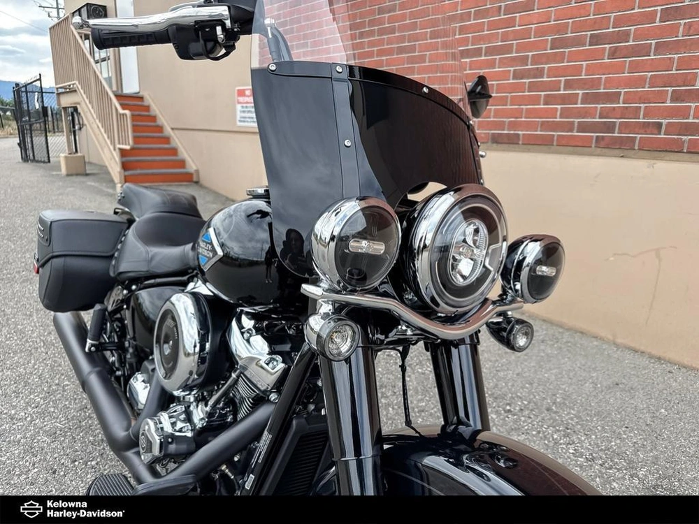 2026 Harley-davidson Flhc - Heritage Classic alt