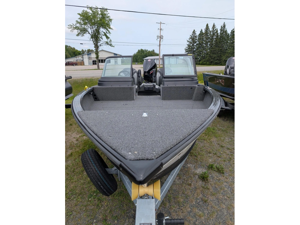 2026 Lund Boat Co 2075 Impact Xs alt
