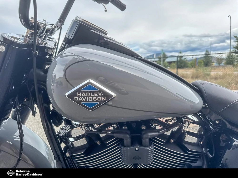 2026 Harley-davidson Flhc - Heritage Classic alt