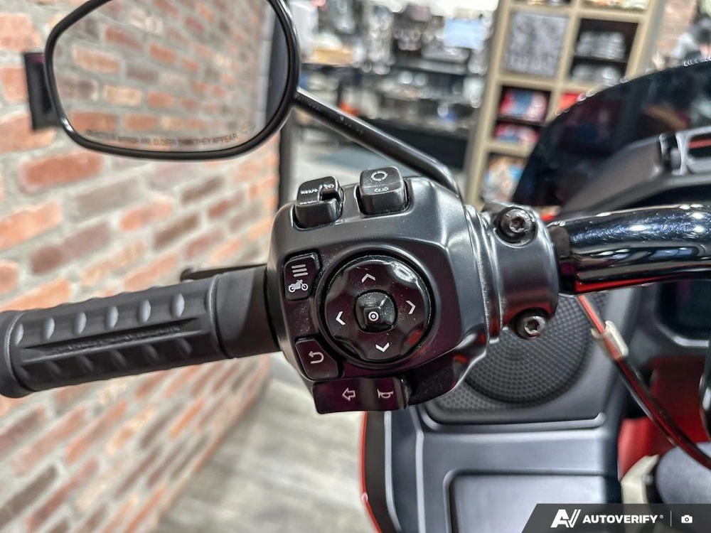 2026 Harley-davidson Road Glide alt