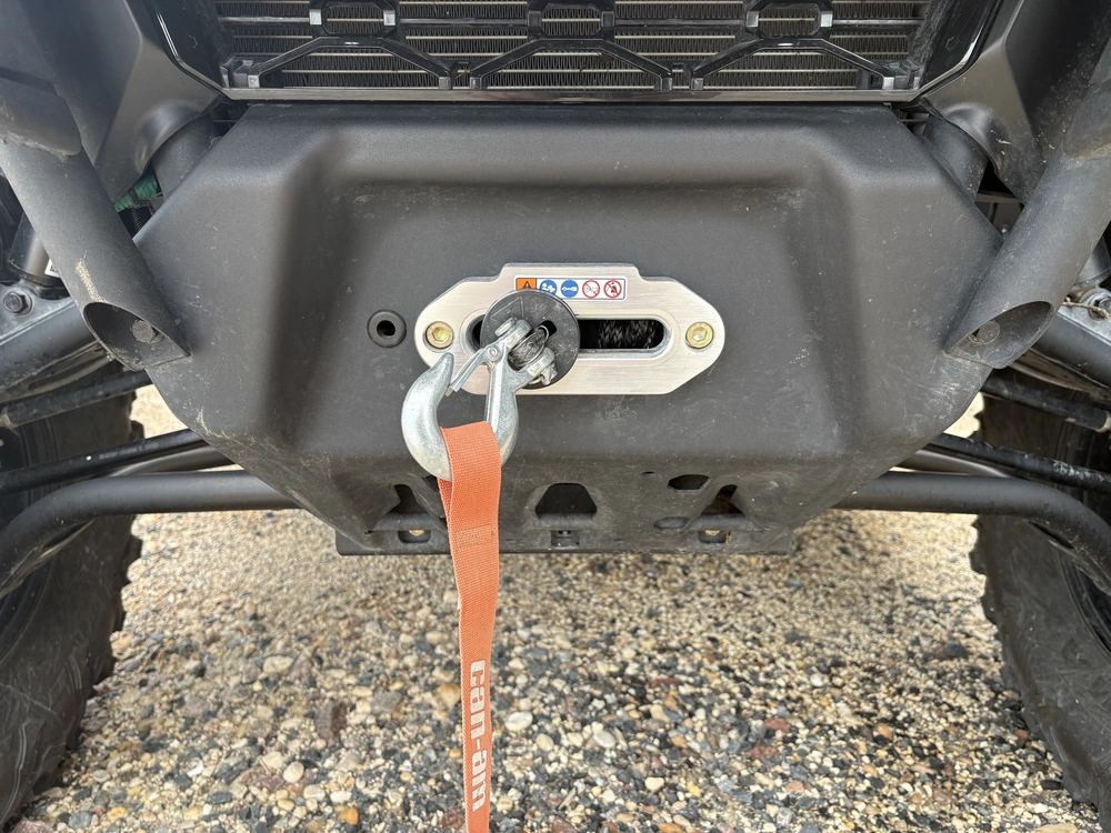 2026 Can-am Defender Max Xt Cab Hd11 alt