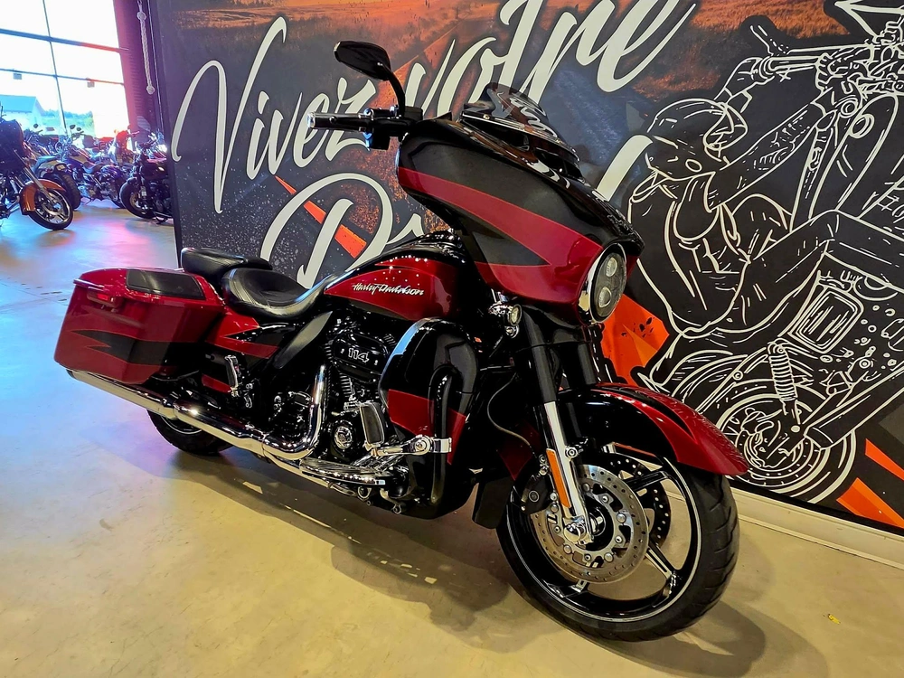 Harley-davidson Cvo Street Glide Flhxse 2017 alt