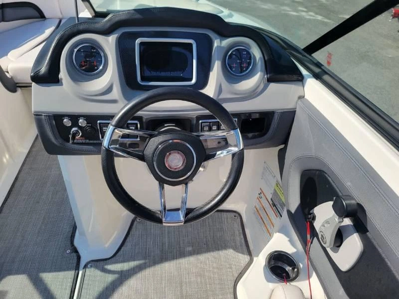 2019 Other Chaparral Vrx 223 alt