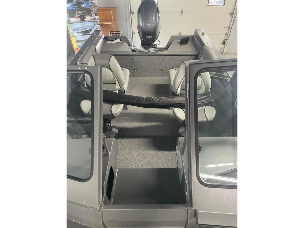 2027 Kingfisher 16 Falcon alt