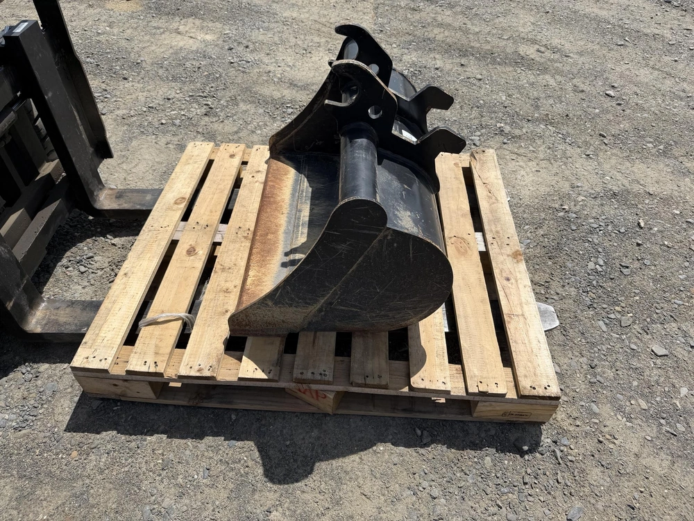 2022 John Deere 35g alt