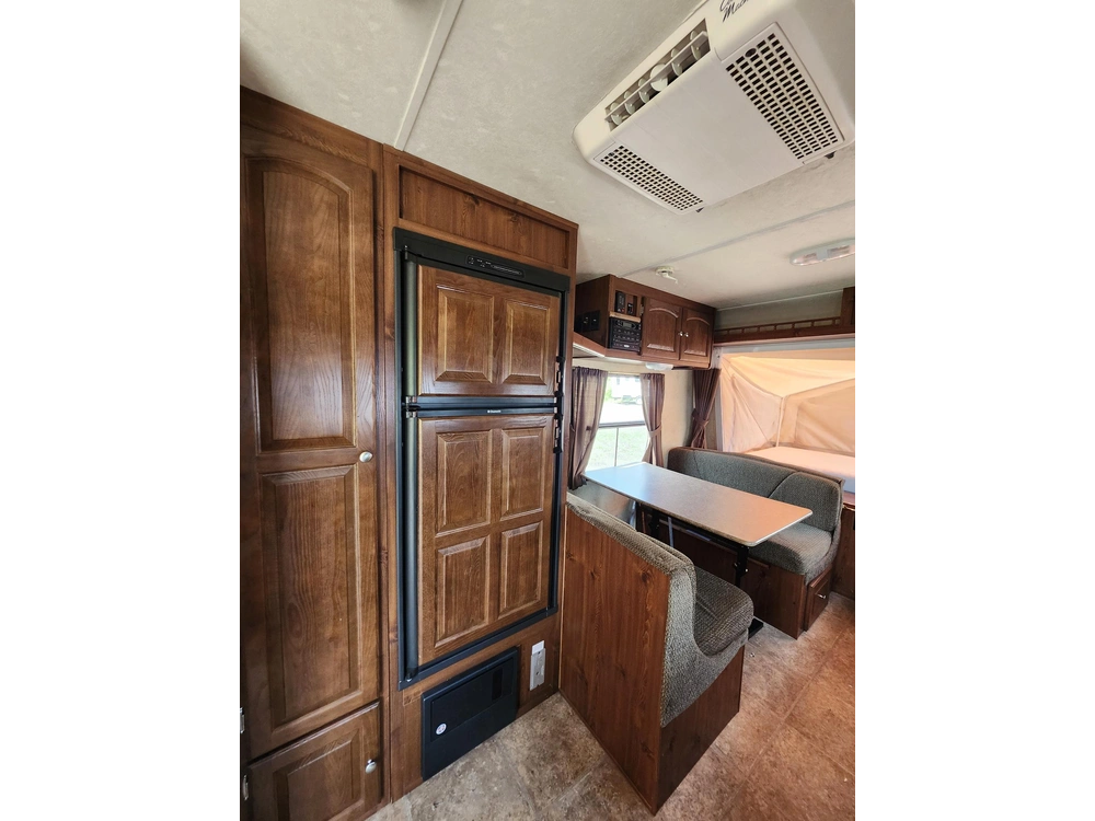 2012 Forest River Flaggstaff Shamrock T 19 alt