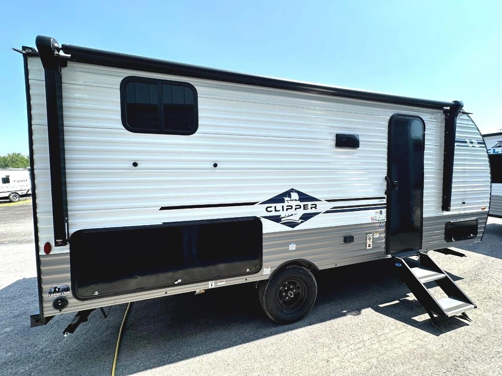Coachmen Clipper 18dbs 2027 alt