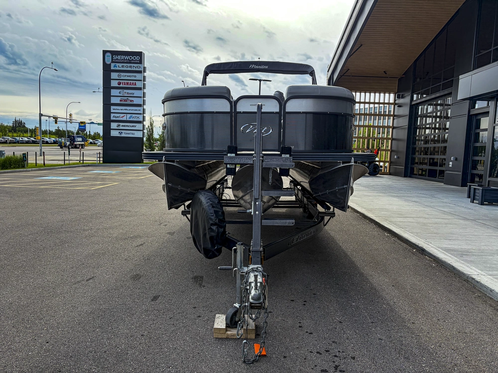 2020 Manitou Oasis 23 Tri-toon alt