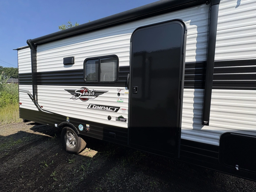 2024 Coachmen Shasta 18 Bh alt