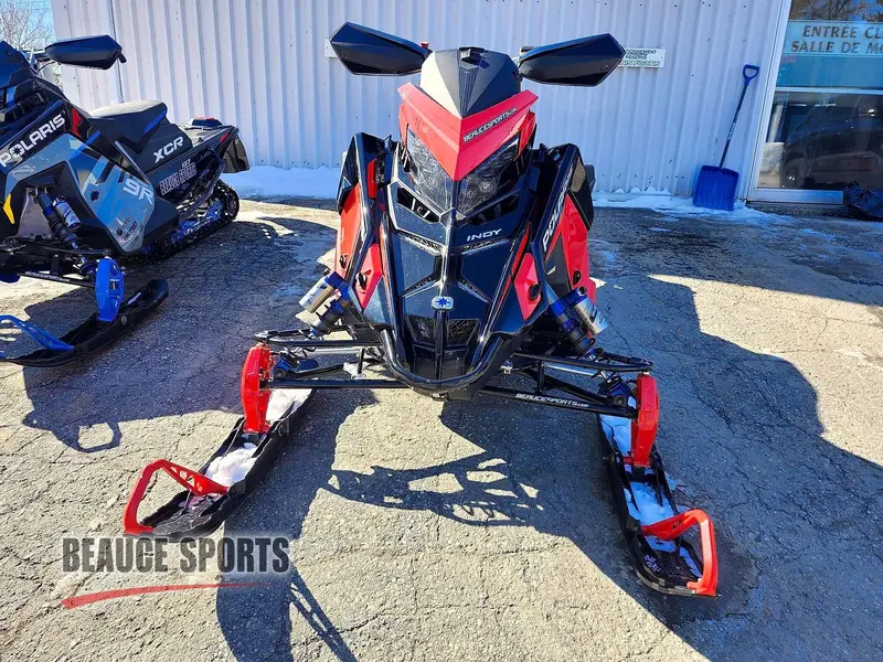 2026 Polaris SNO-26 850 INDY VR1 137 DÉMO GARANTIE COMPLETE DEAL !