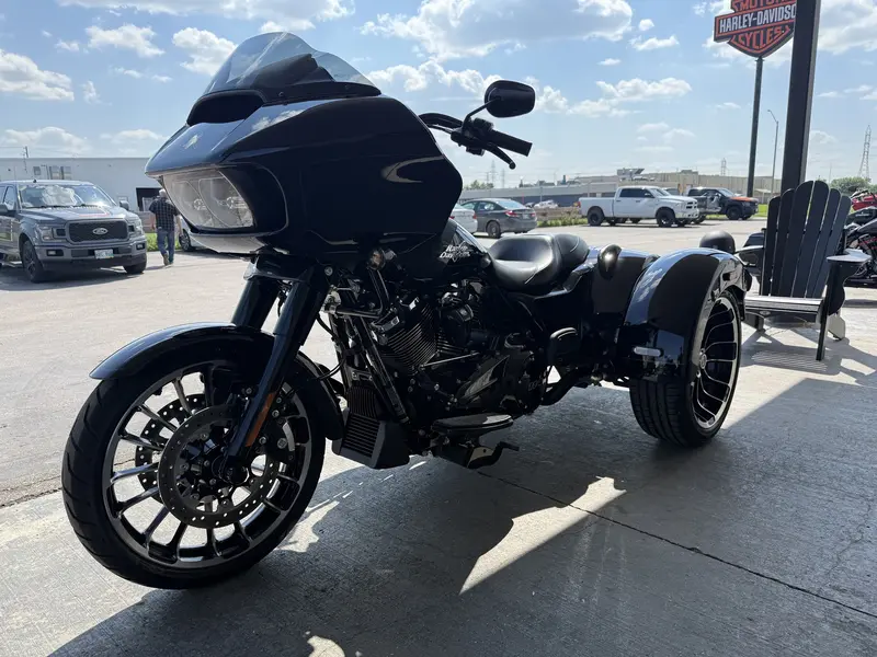 Harley-Davidson ROAD GLIDE 3 2025