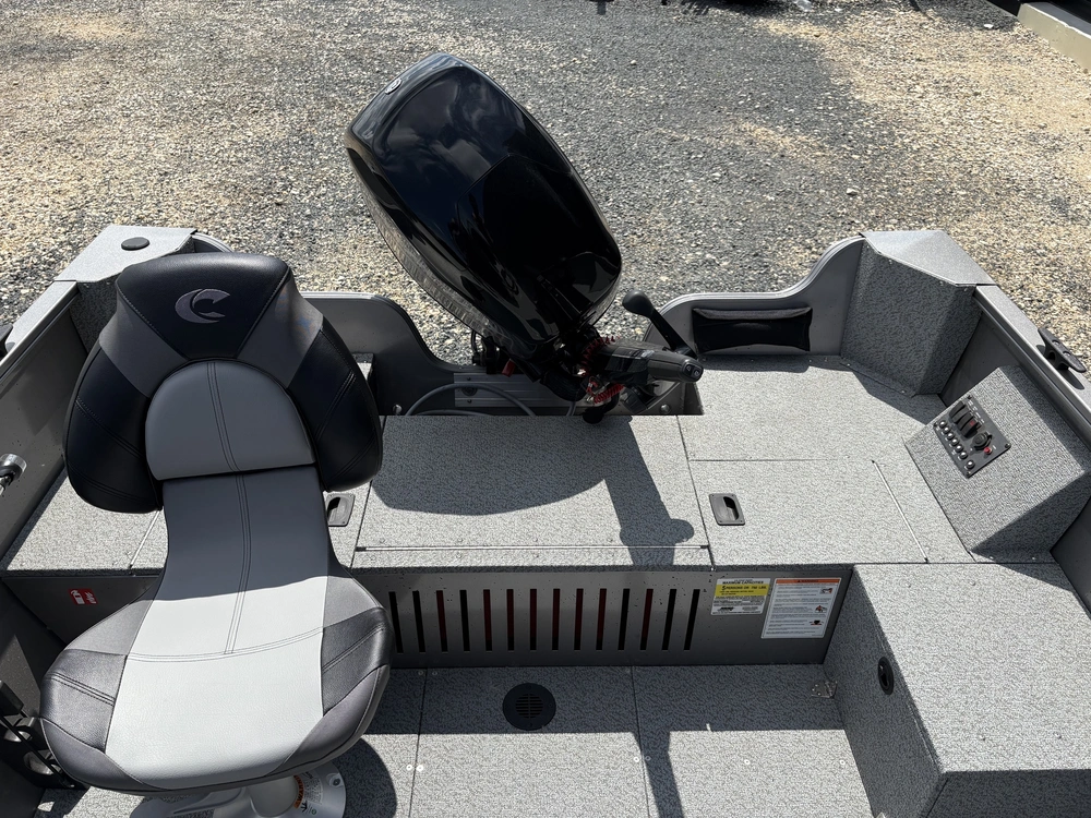 2025 Crestliner 1650 Kodiak Tiller - Silver Metallic alt