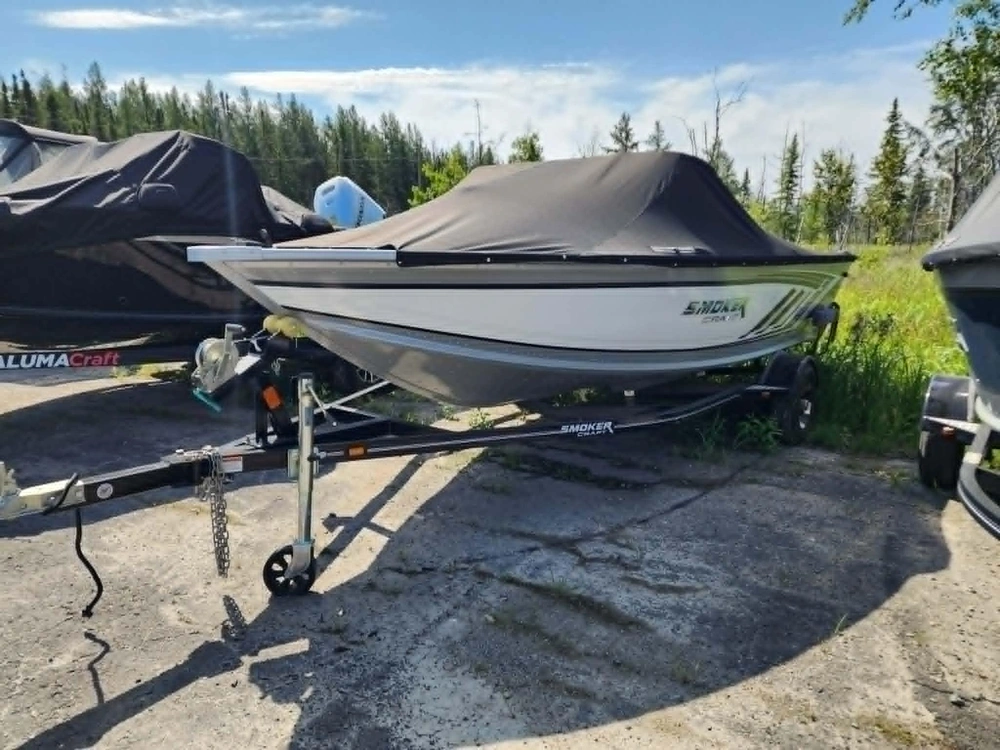 2023 Smoker-craft Ultima 172 alt
