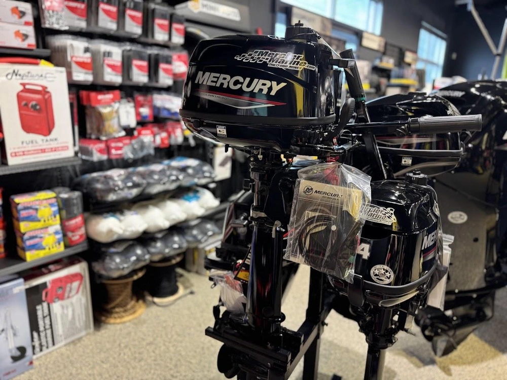 2025 Mercury 5 Mlha alt